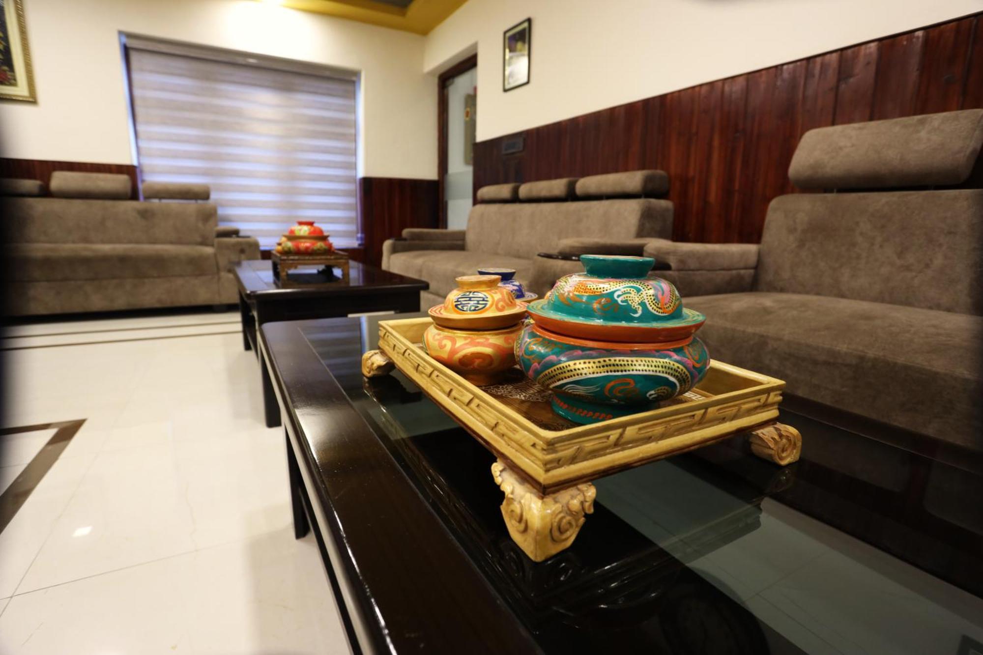 לה Hotel Nalanda Ladakh מראה חיצוני תמונה