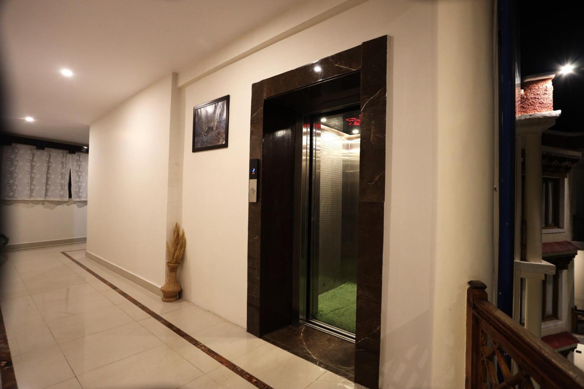 לה Hotel Nalanda Ladakh מראה חיצוני תמונה