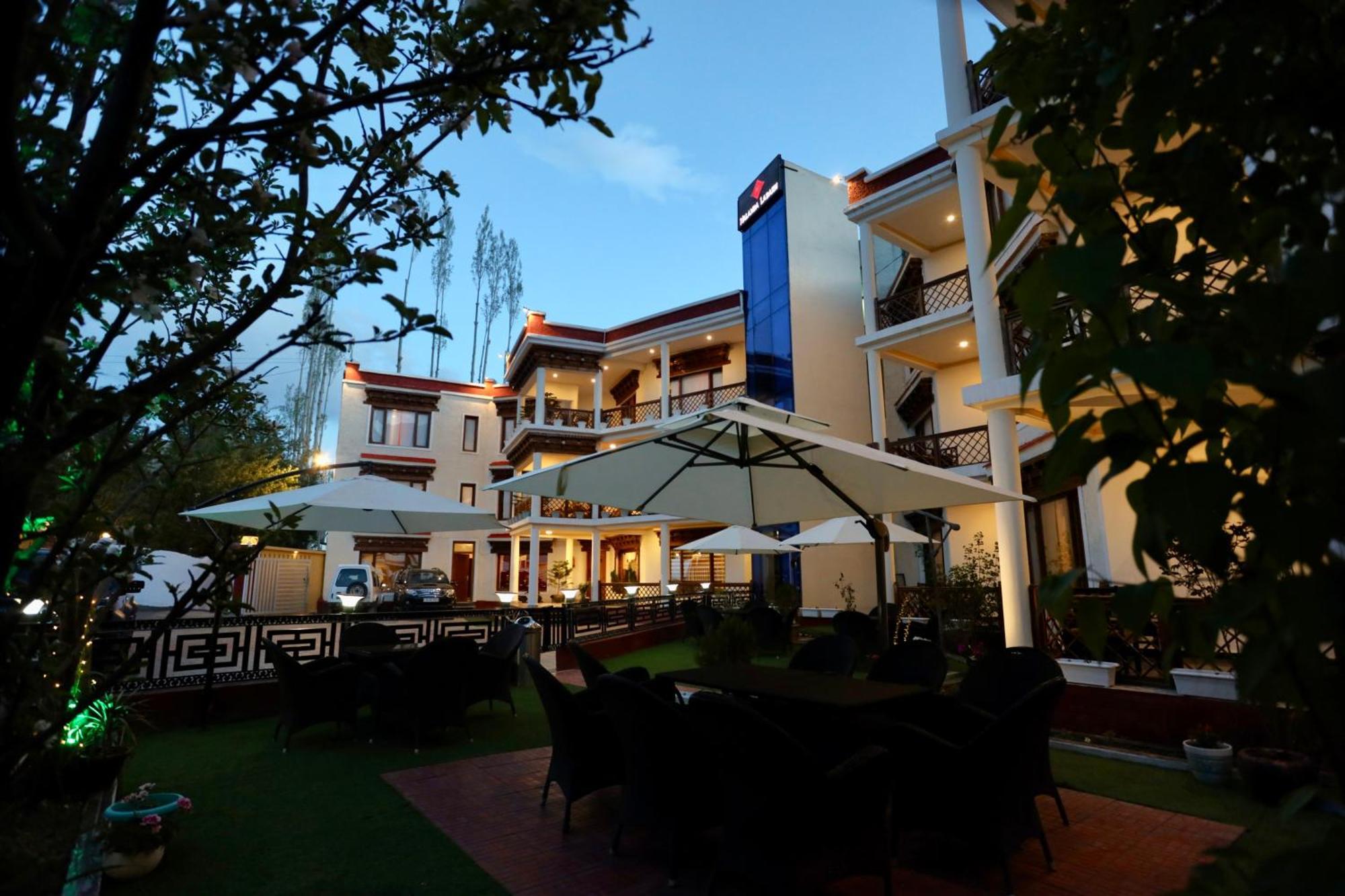 לה Hotel Nalanda Ladakh מראה חיצוני תמונה