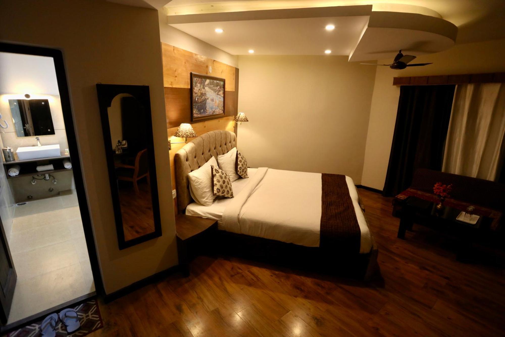 לה Hotel Nalanda Ladakh מראה חיצוני תמונה