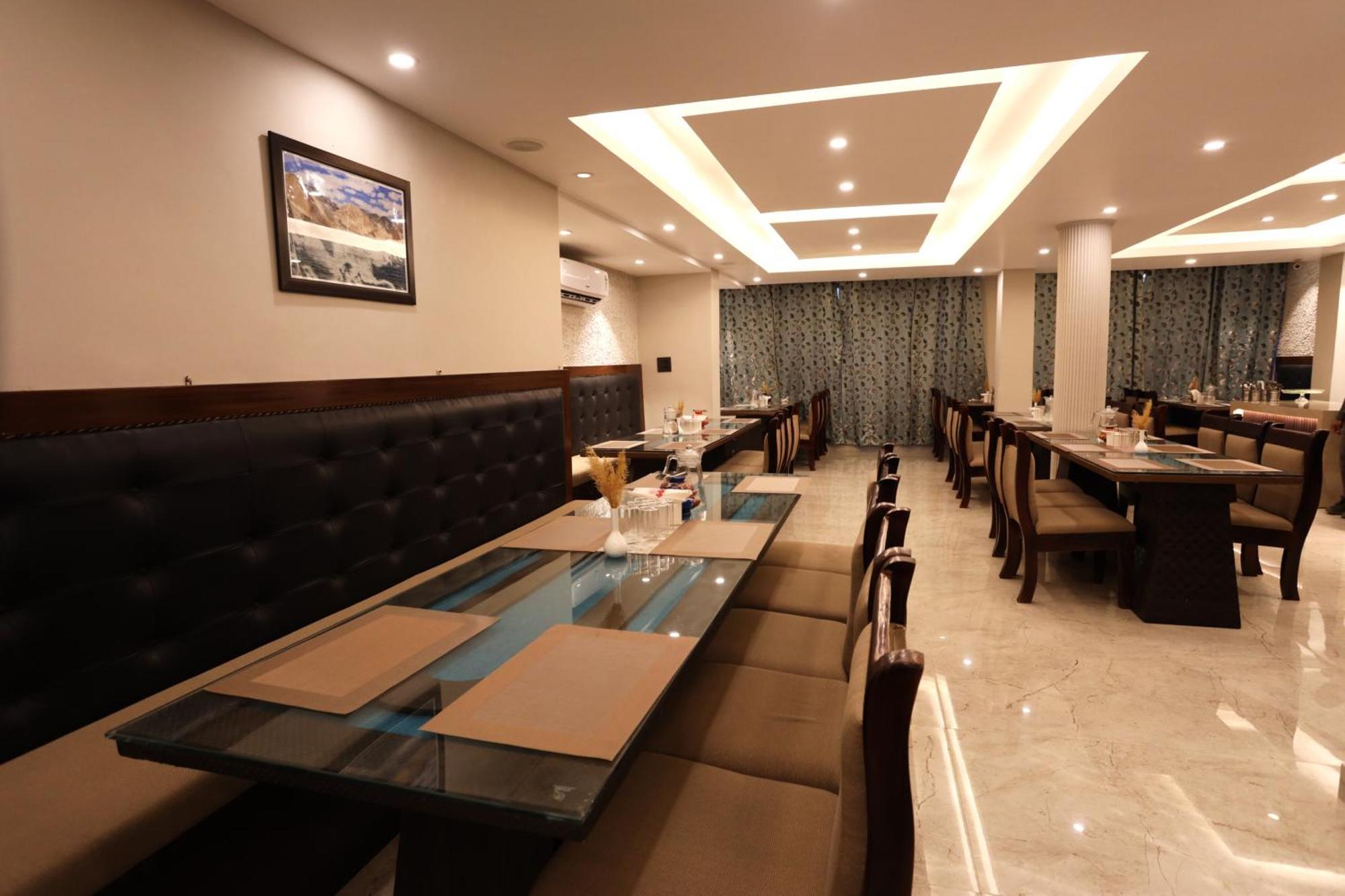 לה Hotel Nalanda Ladakh מראה חיצוני תמונה