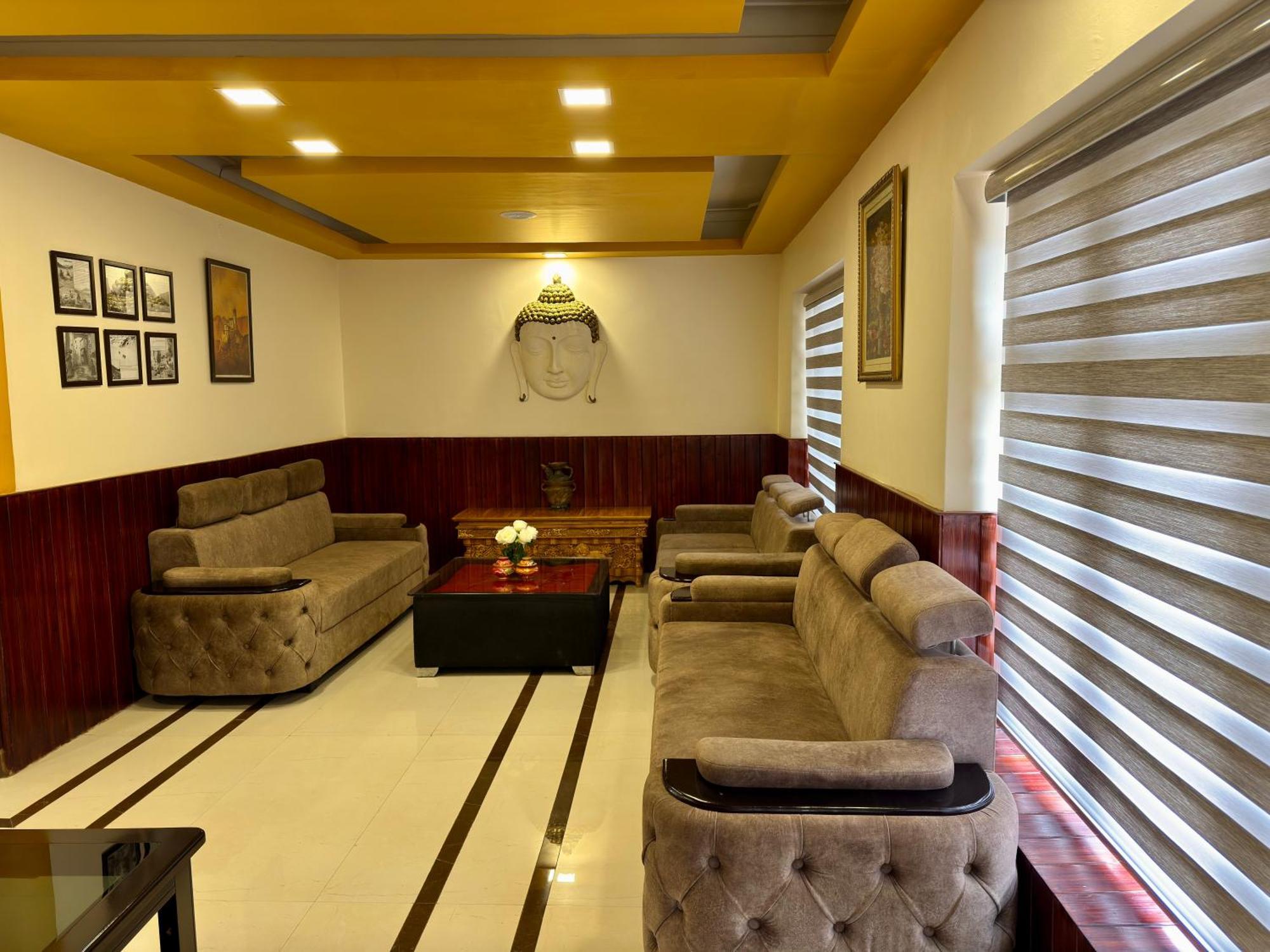 לה Hotel Nalanda Ladakh מראה חיצוני תמונה